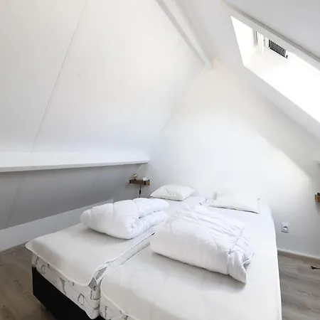 In With Garden & Parking, Cleaning Included Ferienhaus Koksijde