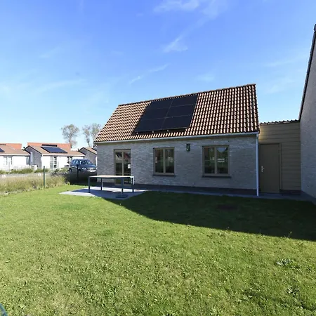 In With Garden & Parking, Cleaning Included Ferienhaus *
