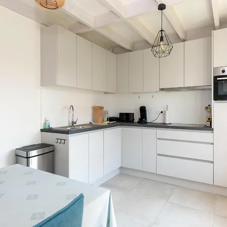 In With Garden & Parking, Cleaning Included Feriehus Koksijde