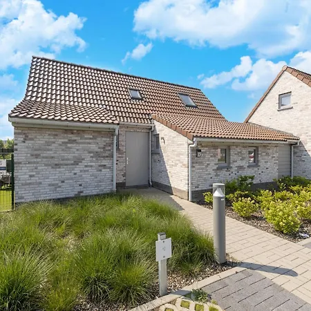 In With Garden & Parking, Cleaning Included Feriehus *