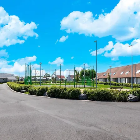 Feriehus In With Garden & Parking, Cleaning Included *