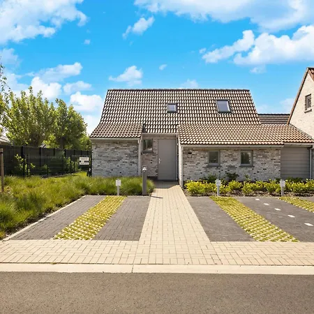In With Garden & Parking, Cleaning Included Koksijde
